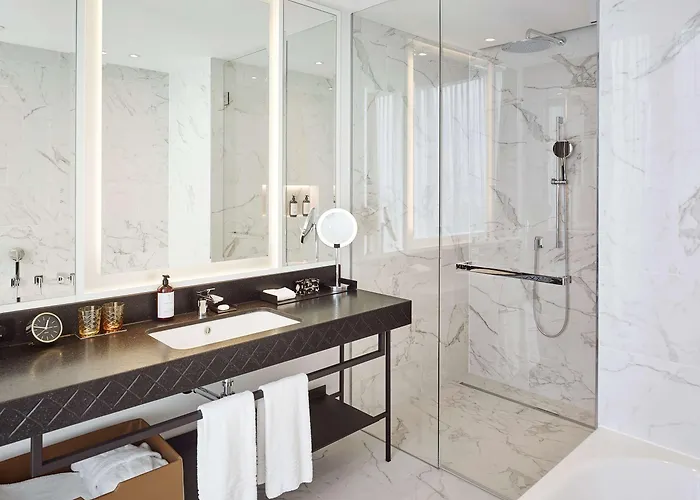 Hyatt Regency 5*