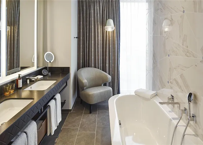 Otel Hyatt Regency 5*