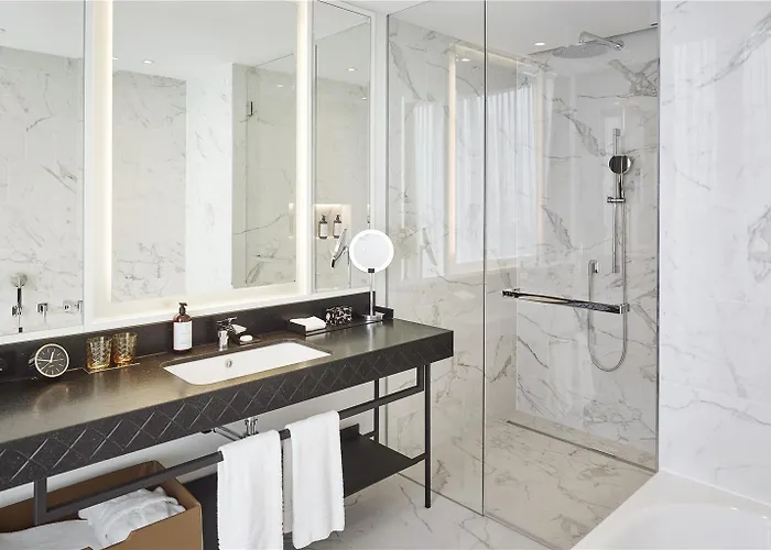 Hyatt Regency Otel 5*