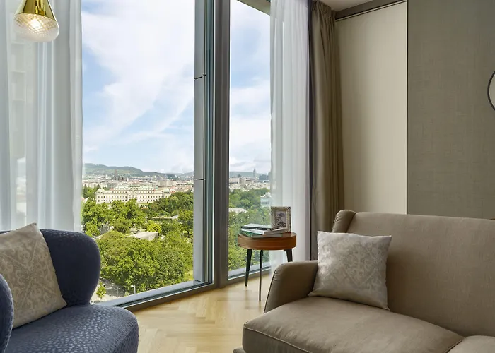 Hyatt Regency 5*